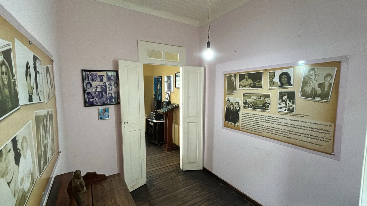 Casa Cultural Roberto Carlos recebe milhares de visitantes por ano