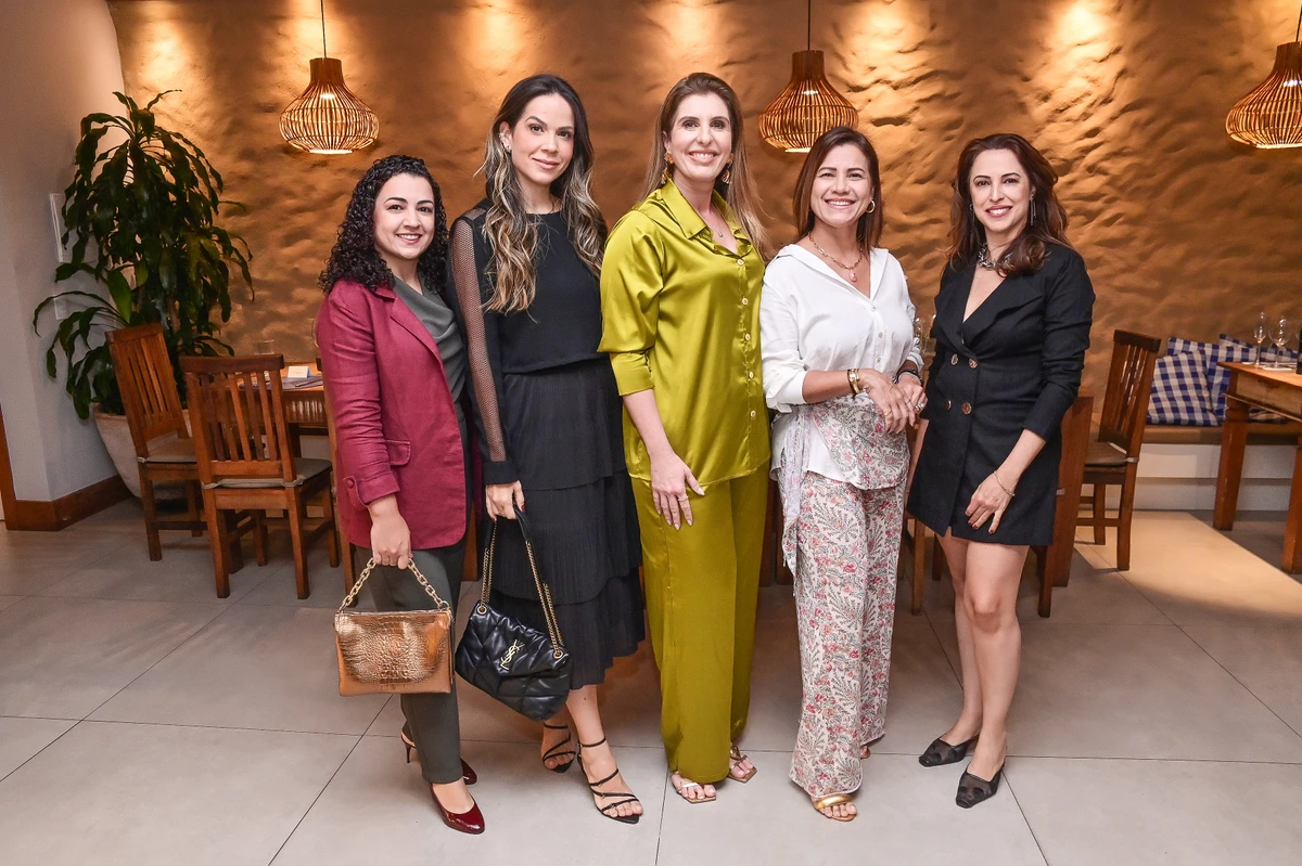 Juliana Pontini,Tatiana Vilela,Roberta Girelli, Diana Faltz, Polyana Mariani