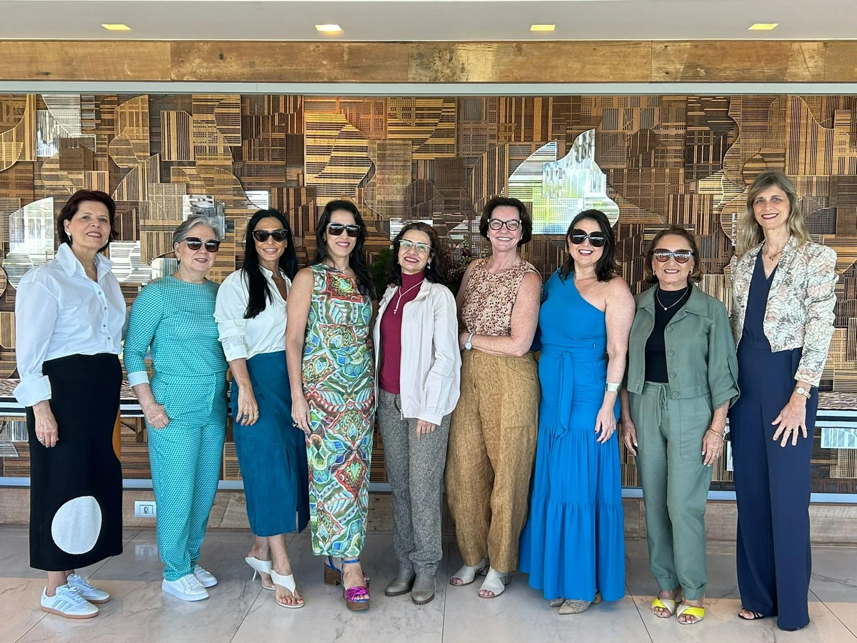 Edilaine Schmidt, Rose Faé, Glinys Silveira, Claudete Tabachi, Monica Saldanha, Eulália Chieppe,  Renata Rasseli, Nazaré Neves e Monica Ceotto