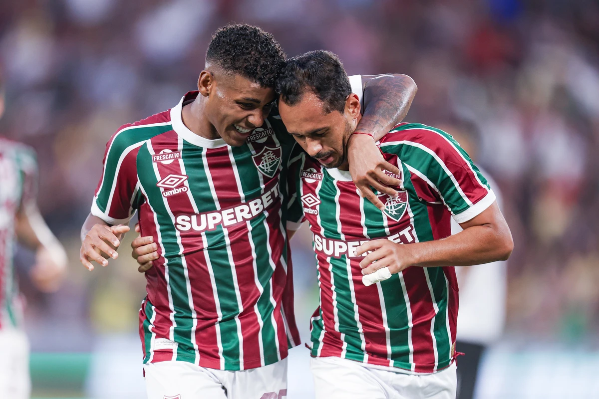 Lima anotou o segundo gol da vitória tricolor no clássico contra o Botafogo
