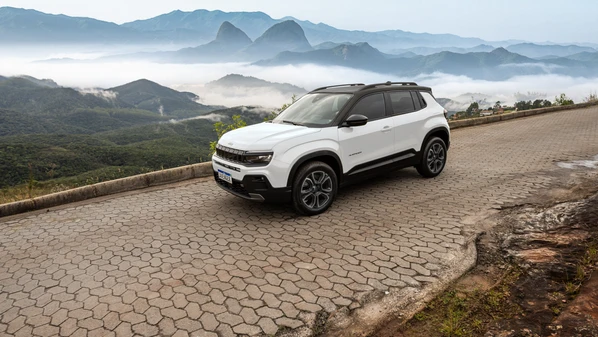 A decisão integra pacote de R$ 3 bilhões em investimentos para a fábrica fluminense entre 2025 e 2030; modelo irá compartilhar plataforma dos modelos da Citroën