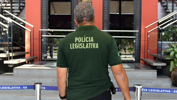 Há postos para auditor, analista legislativo, policial penal, agente socioeducativo, professor, técnico-adminsitrativo, trabalhador braçal, entre outras oportunidades