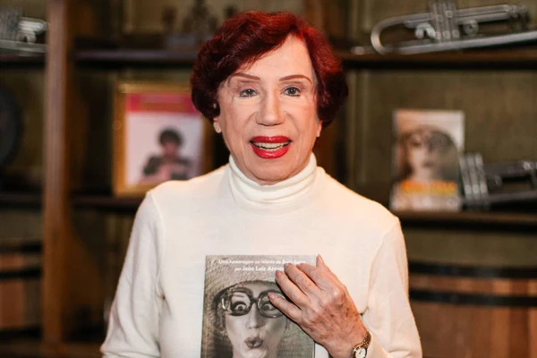 A atriz Berta Loran, em lancamento do livro 'Berta Loran: 90 anos de Humor', escrito por João Luiz Azevedo 