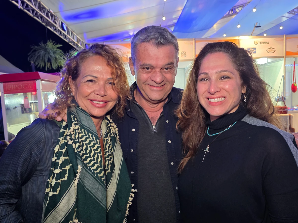 Jane Ferreguetti, Daniel Rocha e Mariana Sandri