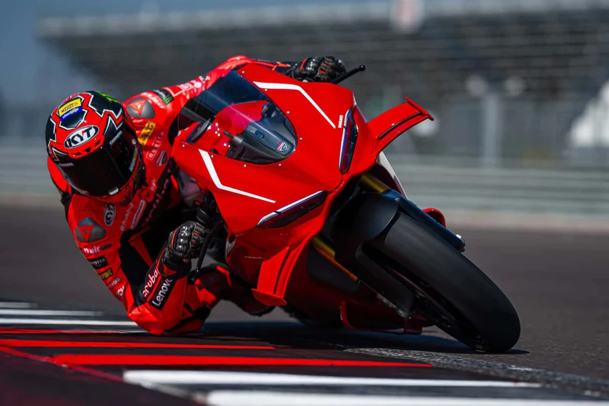  Ducati Panigale V4 R 2026