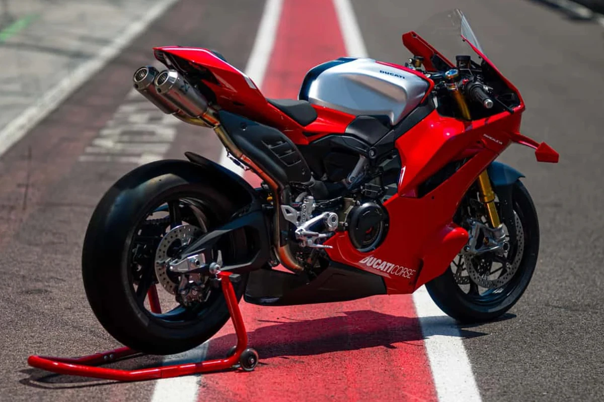  Ducati Panigale V4 R 2026