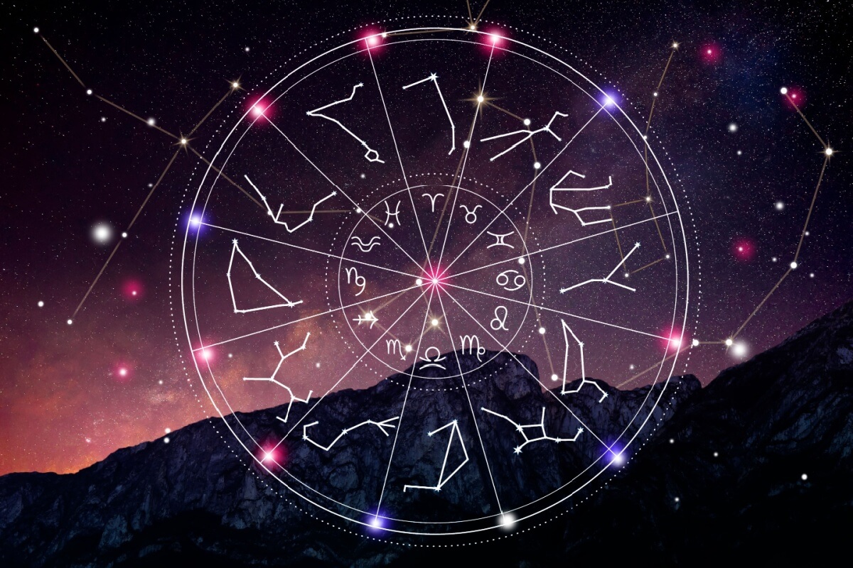 Outubro será um mês de movimentos intensos, mudanças necessárias e revelações profundas (Imagem: New Africa | Shutterstock)