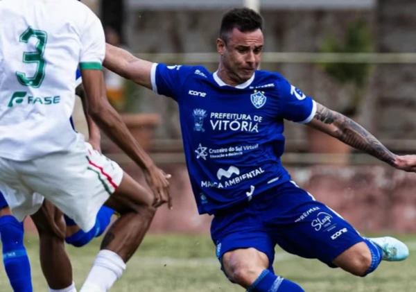 Vitória-ES anuncia renovação de contrato com o zagueiro Roberto Júnior
