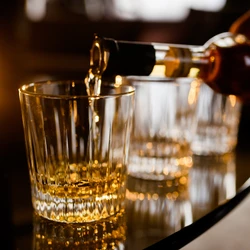 Os presos responderão pelos crimes de associação criminosa, uso ilícito de marcas e adulteração de produtos, previstos na Lei de Propriedade Industrial, além dos crimes contra o Código de Defesa do Consumidor