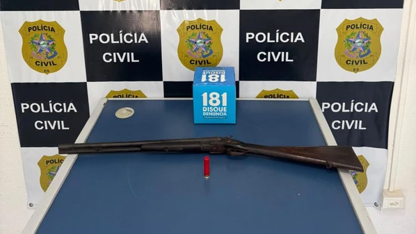 Nesta quarta-feira (1°), Iago Gava Oliveira esteve na delegacia da cidade para ser interrogado e foi comunicado sobre um mandado de prisão contra ele