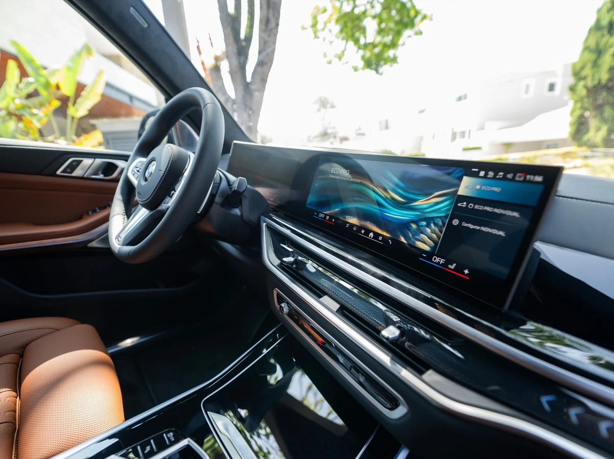 BMW X7 surge com nova versão