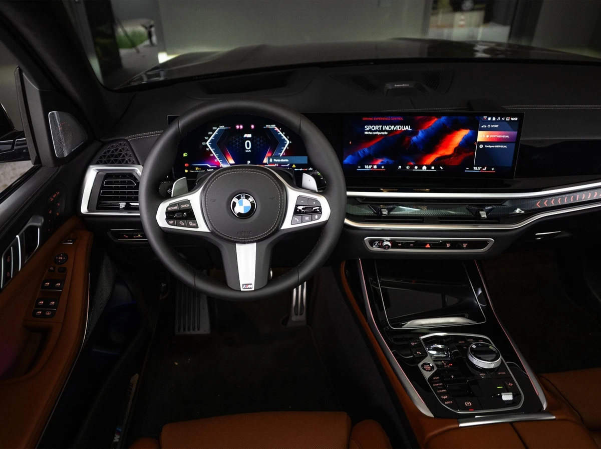 BMW X7 surge com nova versão