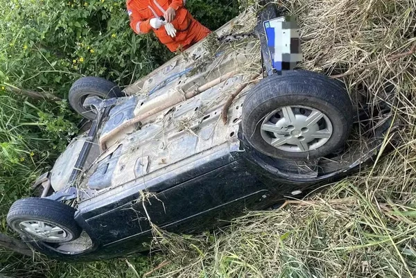 Família sofreu acidente em Garanhuns, em Pernambuco