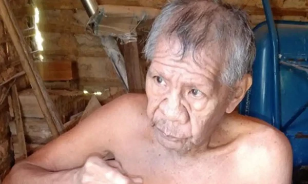 Aurá tinha 77 anos e vivia sozinho desde a morte do irmão, em 2014