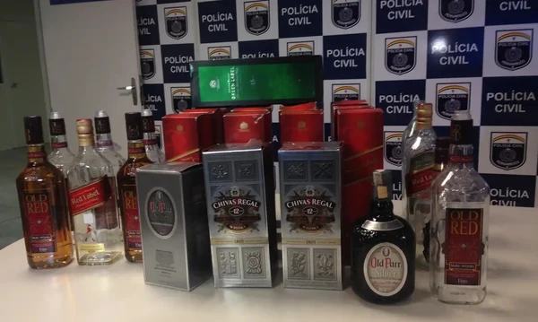 Bebidas alcoólicas falsas foram apreendidas pela polícia em Pernambuco