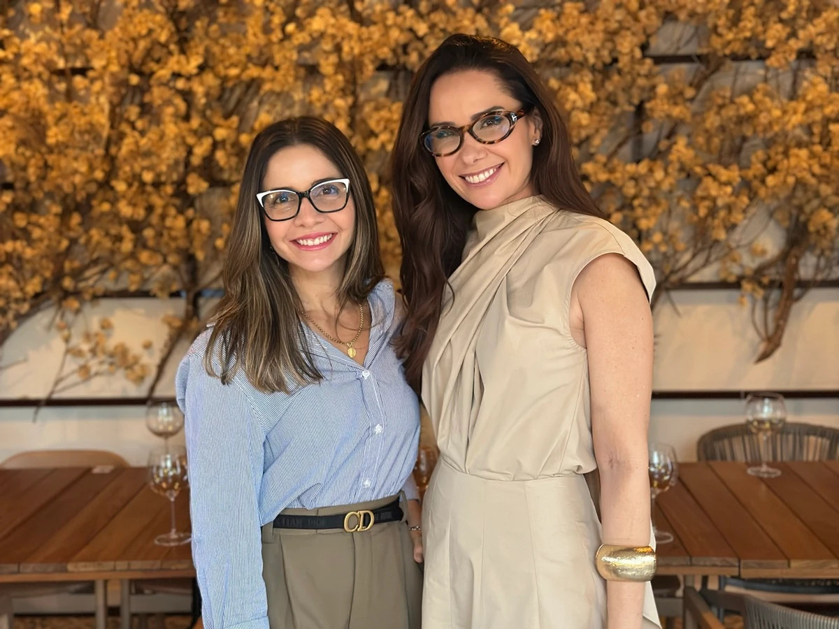 Karine Moyses, Melyssa Viana