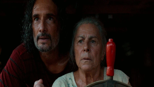 Filme nos lembra que nunca é tarde para sonhar e partir em busca do que se sonha, com mais ou menos obstáculos, a despeito do que pesa. Saí do cinema com os versos da canção “Rosa dos Ventos” na cabeça