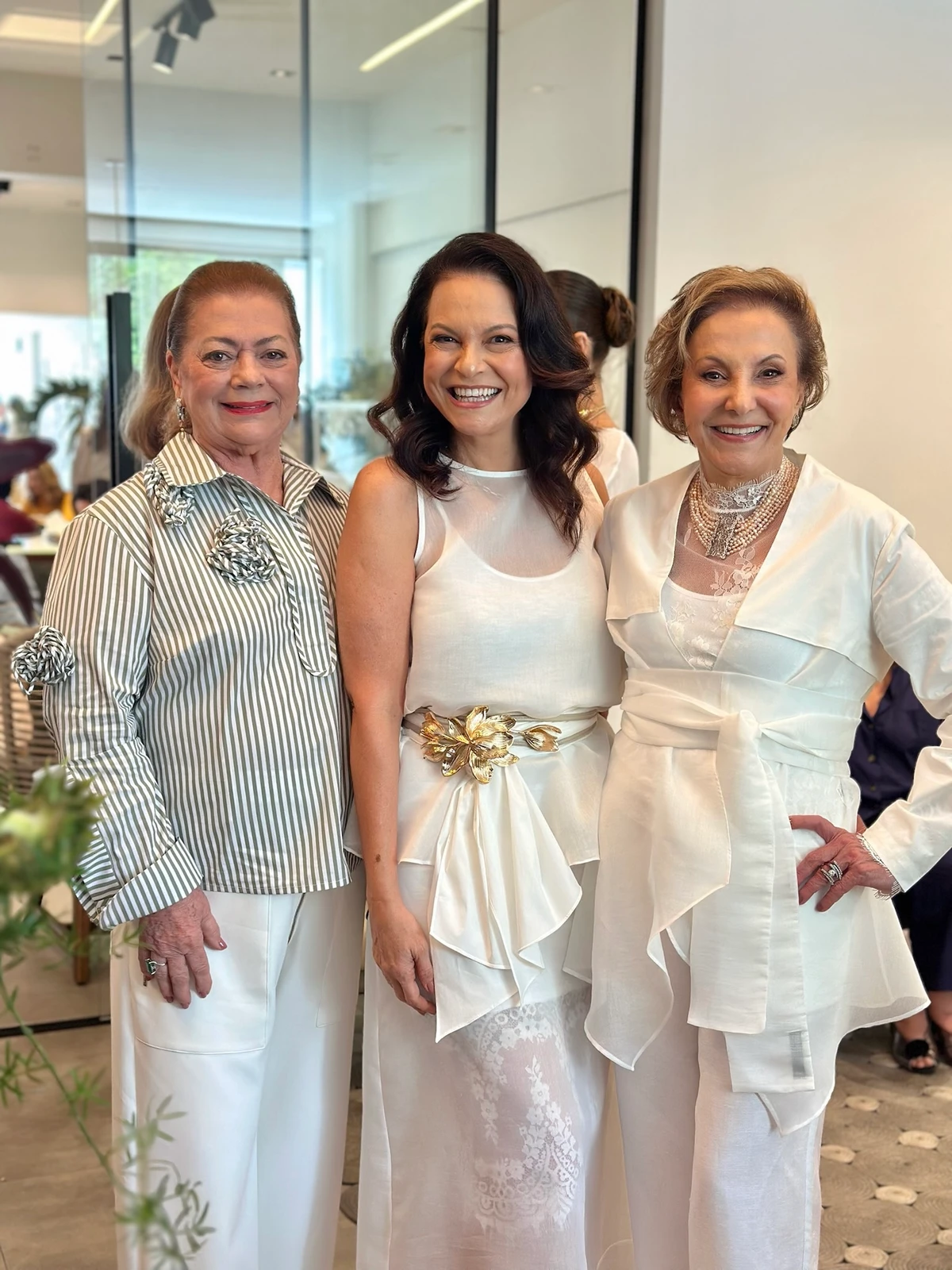 Helvia Abaurre, Sabrina e Martha Paiva
