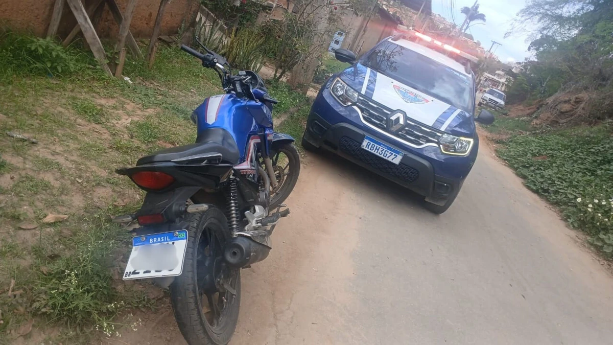 Perseguição termina em troca de tiros e moto recuperada em Cachoeiro