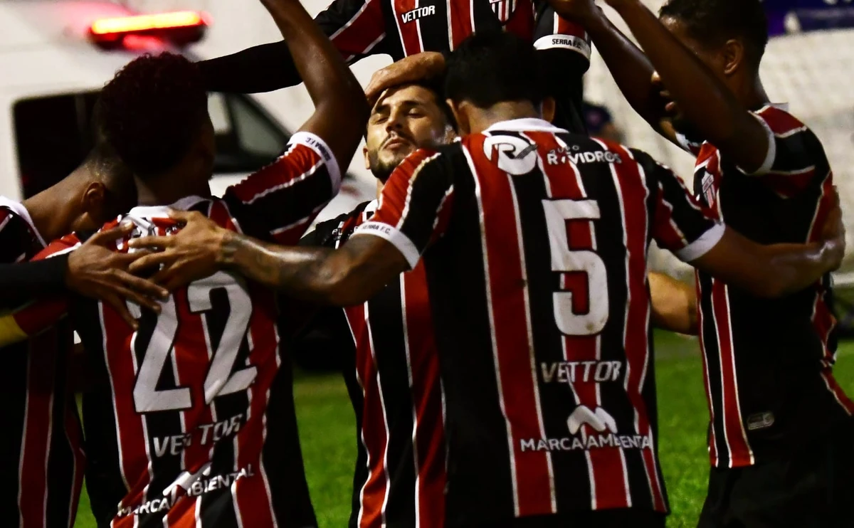 Serra supera o Linhares, avança à final da Série B do Capixabão e garante retorno à Elite por Ricardo Medeiros / A Gazeta