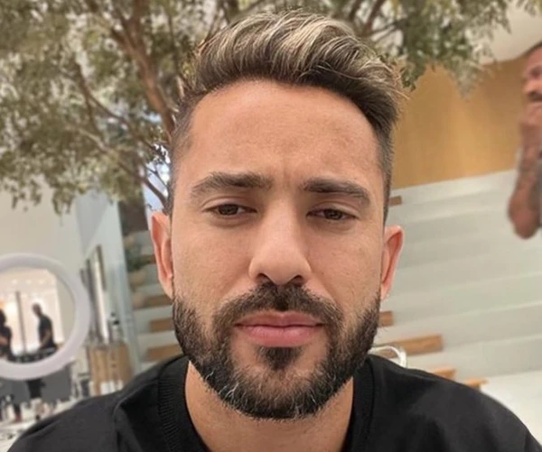 Everton-Ribeiro-jogador-de-futebol