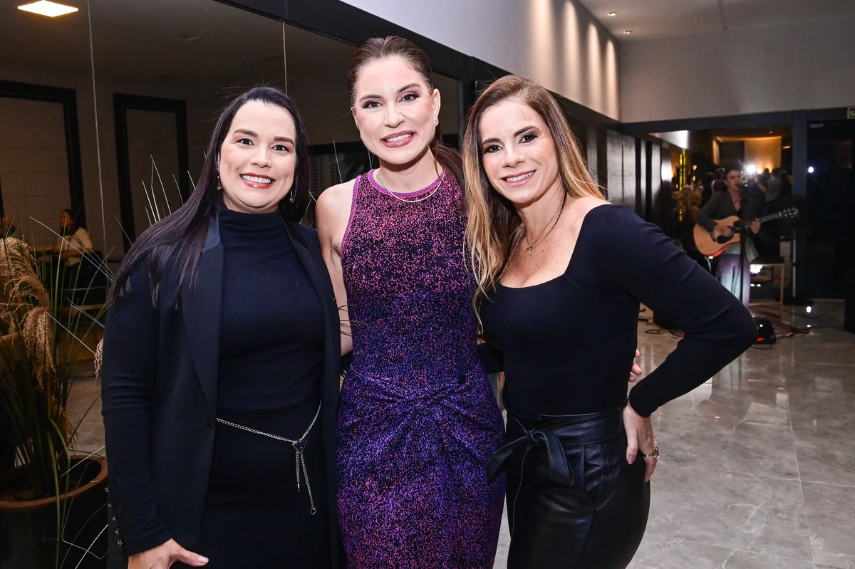 Waleska Lobato, Débora Veronez e Trycia Ferrari