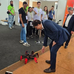 Oito iniciativas de estudantes do Espírito Santo mostram como ciência e tecnologia podem transformar o meio ambiente, o setor público e a produção agrícola, entre outros segmentos