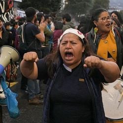 Cinco pessoas foram presas após emboscada que o governo equatoriano denunciou como tentativa de assassinato do presidente Daniel Noboa