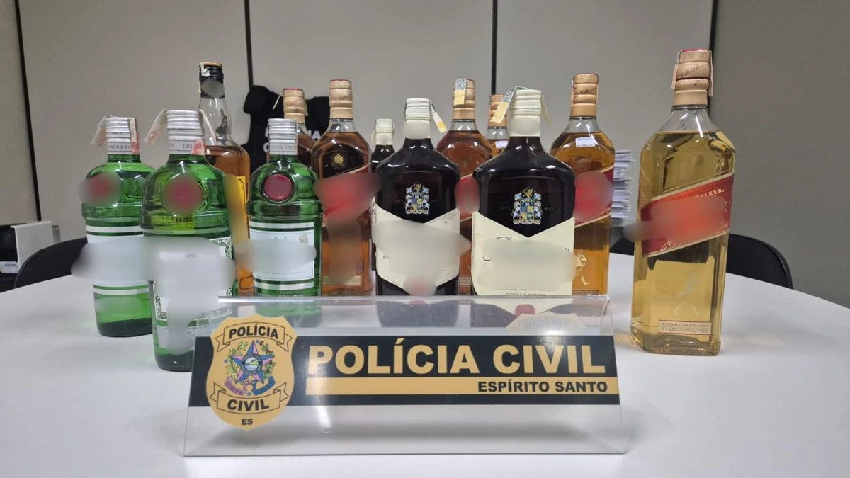 Bebidas apreendidas pela Polícia Civil na ação