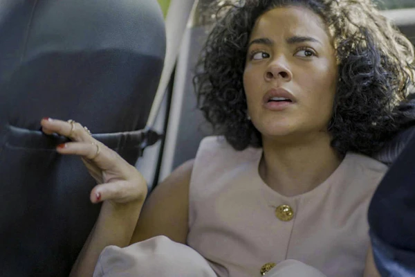 Maria de Fátima (Bella Campos) durante cena de 'Vale Tudo'