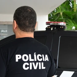 O homem de 37 anos, é suspeito de tentar matar a ex-esposa em dezembro do ano passado; após tentar matar a companheira, ele fugiu para o ES