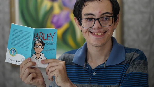 Morador de Cariacica, Iarley já passou por 20 cirurgias e constrói a própria história com resiliência e determinação; jovem ainda realiza palestras sobre o combate bullying e cyberbullying