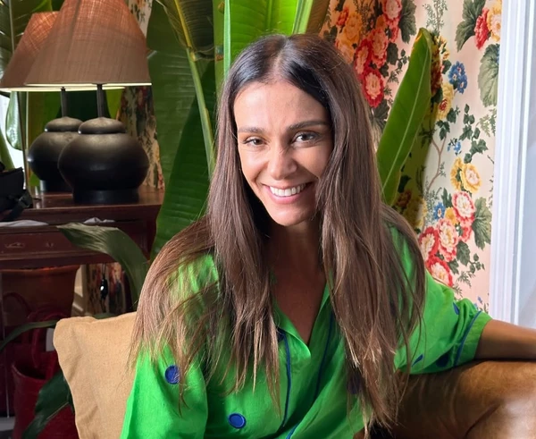 Atriz-Mônica-Martelli