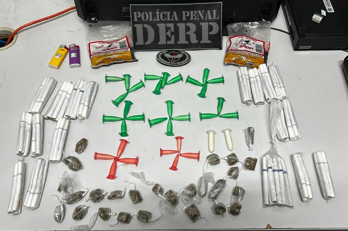 Drogas apreendidas em ônibus com detentos do regime semiaberto em Viana