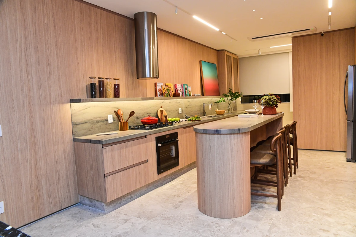 Espaços do decorado do Arti por Clovis Louzada