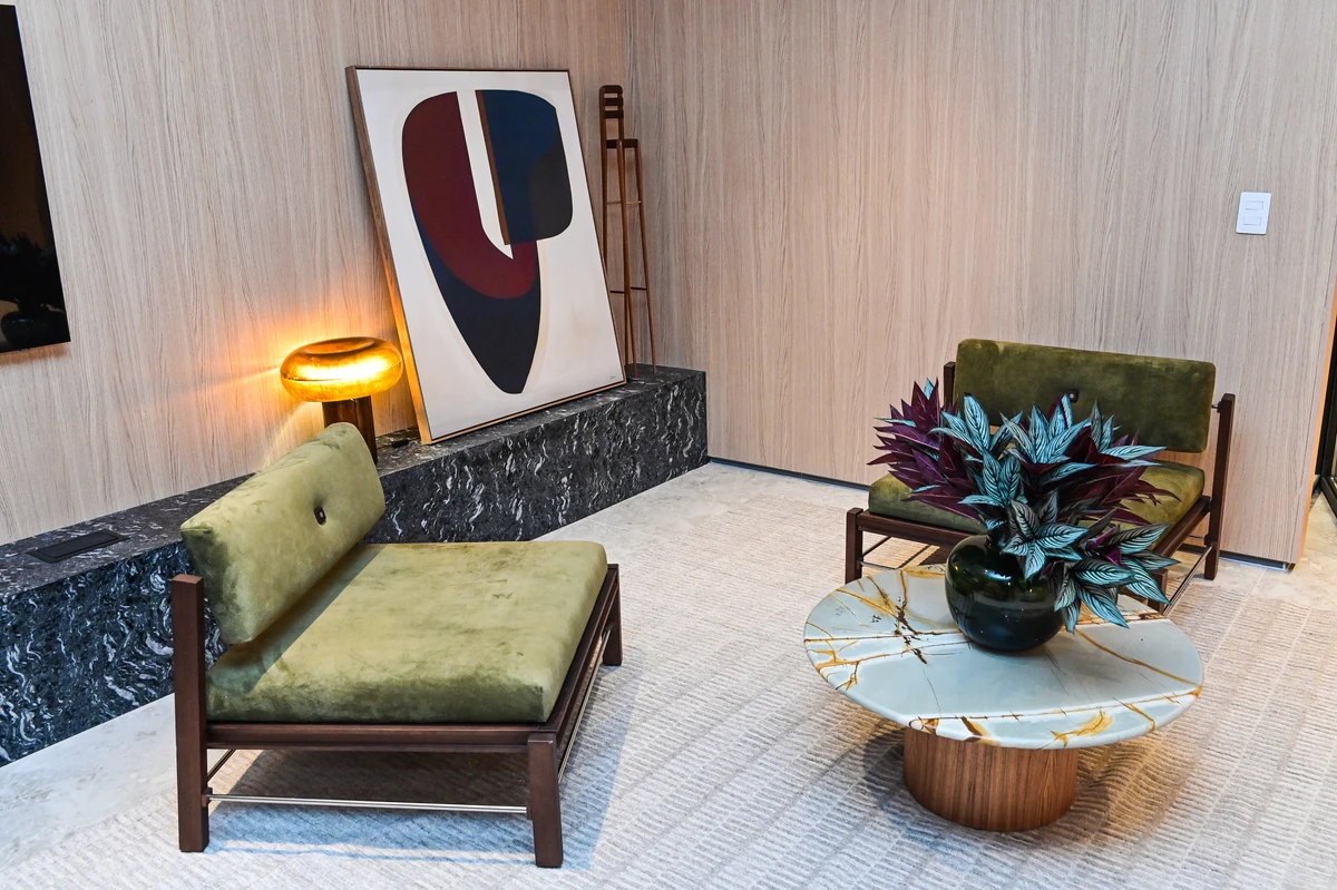 Espaços do decorado do Arti por Clovis Louzada