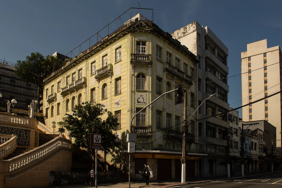 Edifício Morgado Horta será restaurado no Centro de Vitória por Vitor Jubini