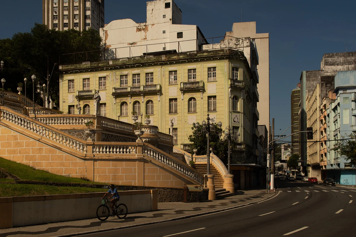 Edifício Morgado Horta será restaurado no Centro de Vitória por Vitor Jubini
