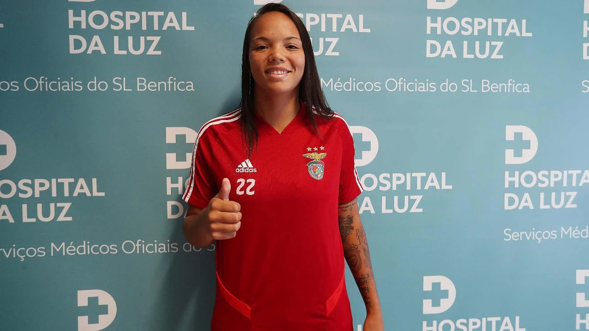 Nycole Raysla, atacante brasileira do Benfica