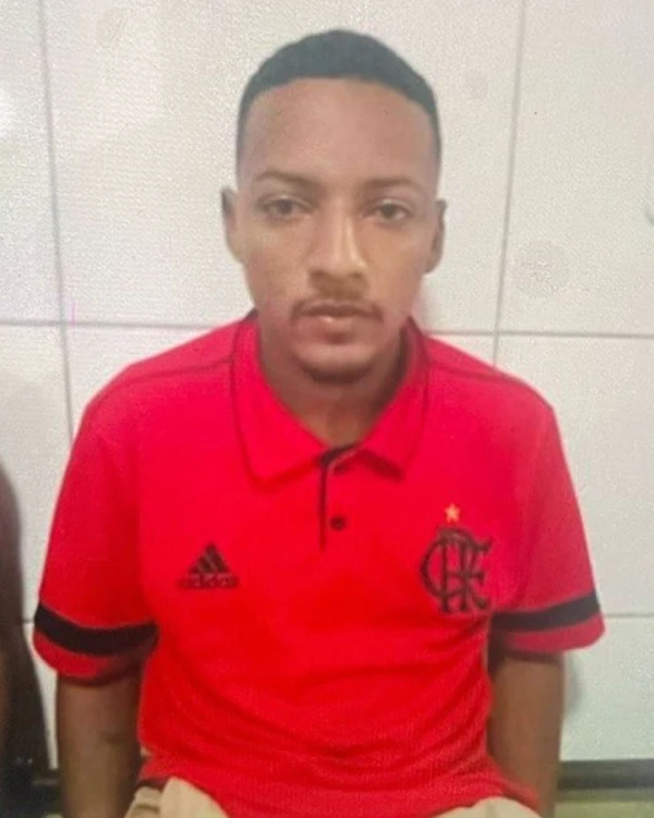 Foragido é preso transportando drogas da Bahia para o Espírito Santo