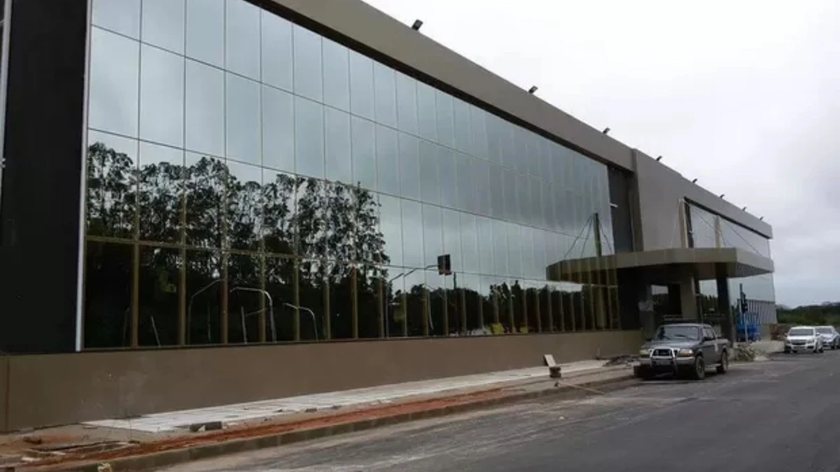 Os ônibus de excursão deverão realizar embarque e desembarque de passageiros somente na rodoviária de Guarapari