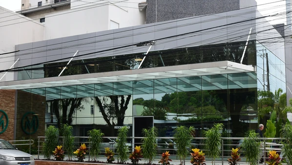 A Kora Saúde, dona da rede de hospitais, anunciou que não irá mais atender os clientes do plano de saúde; operadora, porém, diz que há negociações em curso