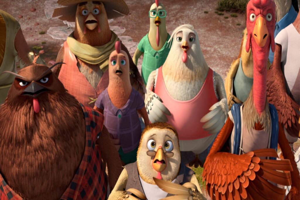 “Entre Penas e Bicadas” acompanha a aventura de uma jovem águia criada por galinhas em busca de sua verdadeira origem (Imagem: Reprodução digital | A2 Filmes)