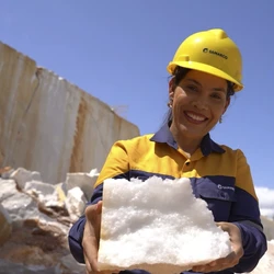 Empresa vive evolução cultural após o rompimento, que a levou a ressignificar e ampliar o conceito de segurança como valor e a aprimorar iniciativas voltadas ao aproveitamento de rejeitos, à economia circular e à descarbonização