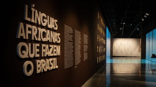 Parlamentar do Republicanos estava acompanhado de um vereador do PL da Serra quando teriam intimidado alunos e professores em visita à exposição “Línguas Africanas que fazem o Brasil"