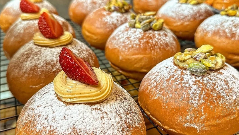 Sonhos da padaria Medeiros Bakehouse, em Vila Velha