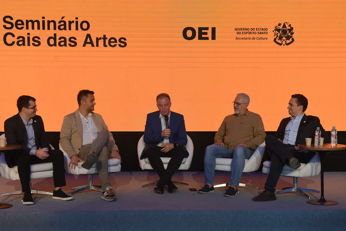 Coletiva de imprensa sobre Cais das Artes