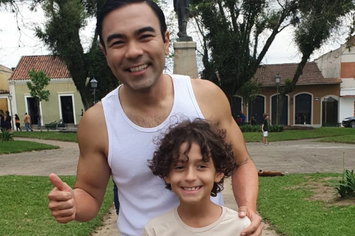 Lucas Duh e Mauro de Sousa nos bastidores do filme