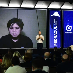 Falando diretamente da China, In Hsieh traçou  o cenário de transformações tecnológicas e os impactos nos negócios durante a  20ª edição do Pedra Azul Summit