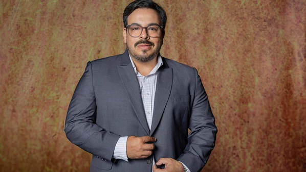 Intérprete de Freitas no remake de "Vale Tudo" foi o mais festejado no encontro do elenco para assistir ao último capítulo da novela